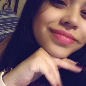 Meet your Posher, Sarai